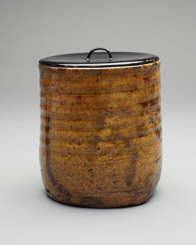 Kizeto Mizusashi (Water Jar)